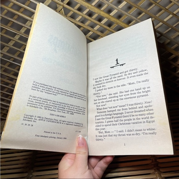 Vintage Goosebumps book lot First Scholastic Printing with holder 5 - Picture 12 of 12